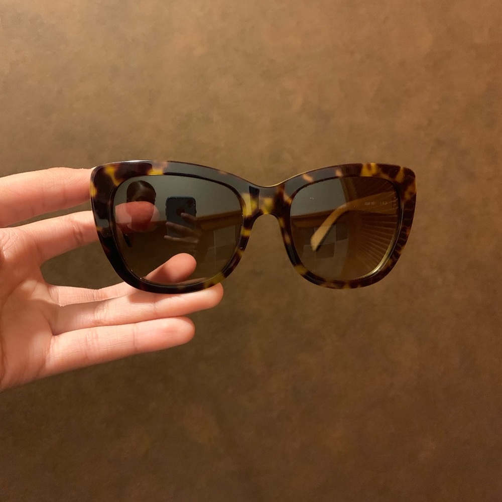 AUTHENTIC DOLCE & GABBANA SUNGLASSES
